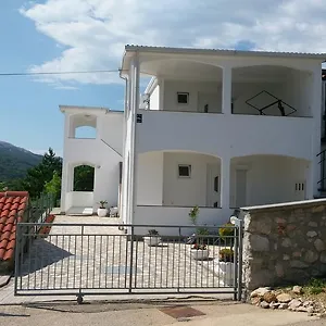  Apartment Ruza